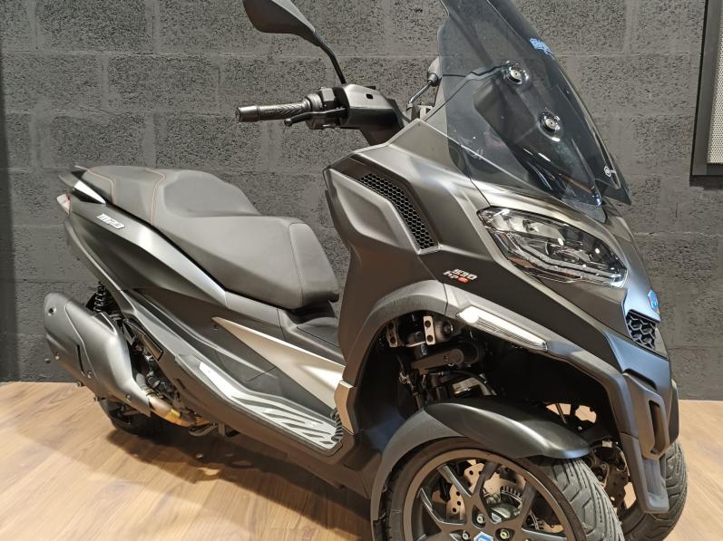 PIAGGIO MP3 530 HPE EXCLUSIVE
